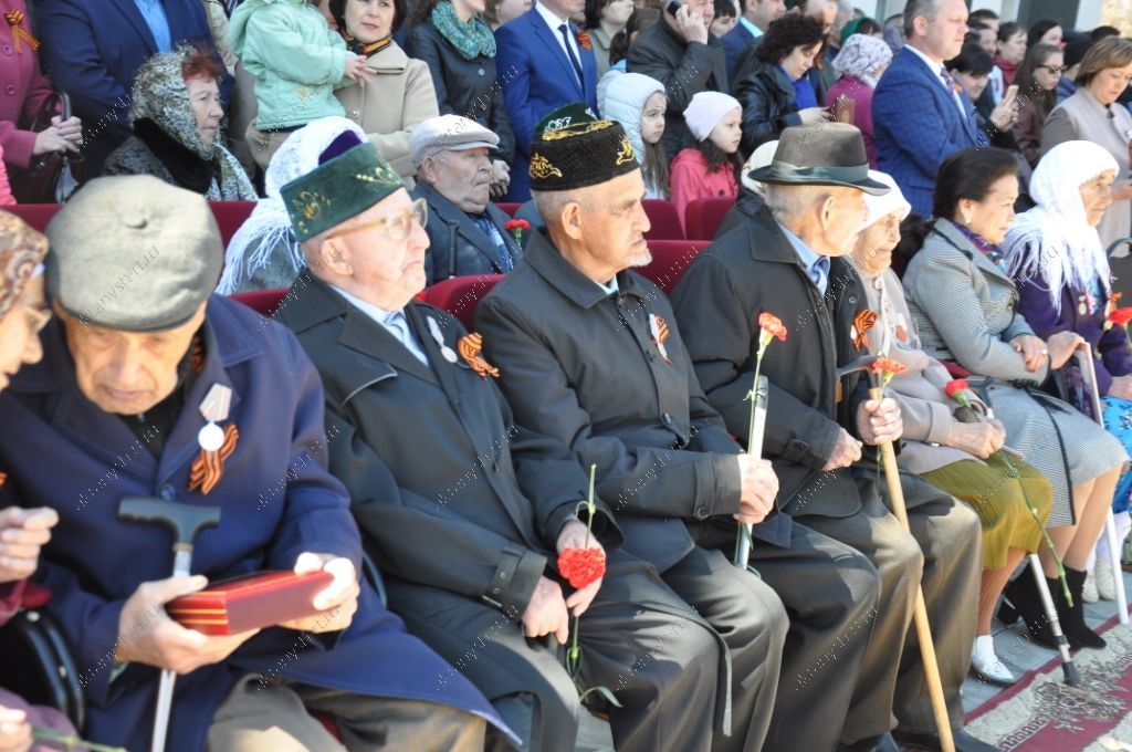 Актаныш районының 4 ветеранына  ТРның "Фидакарь хезмәте өчен" медале тапшырылды