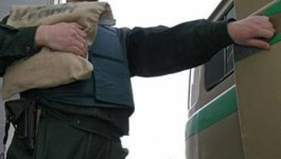 Полицейские нашли более 15 млн. рублей, спрятанных в тайниках зеленодольским  инкассатором 
