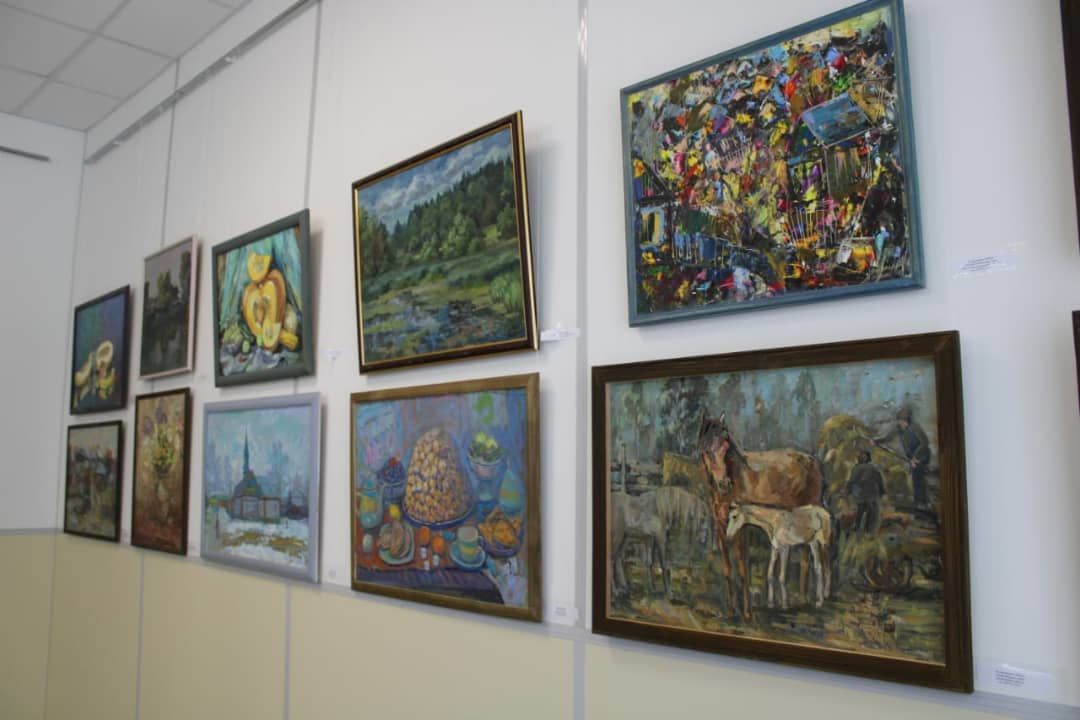 Бүген Әнәк авылының Җәмәгать үзәгендә Чаллы рәссамнарының картиналар галереясе ачылды