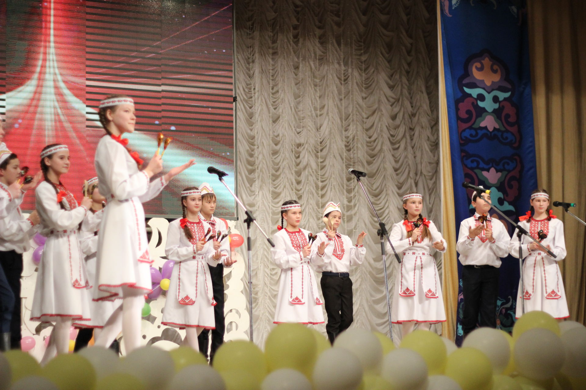 “Созвездие- Йолдызлык” фестивалендә авыл мәктәпләре чыгыш ясады
