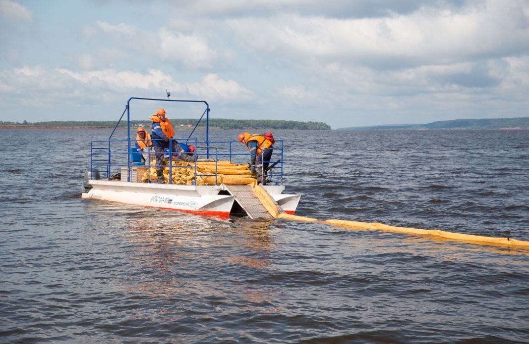 АО «Транснефть – Прикамье» провело учебно-тренировочное занятие на подводном переходе нефтепровода