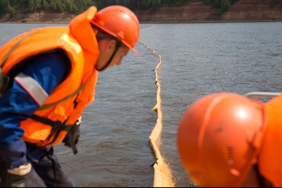 АО «Транснефть – Прикамье» провело учебно-тренировочное занятие на подводном переходе нефтепровода