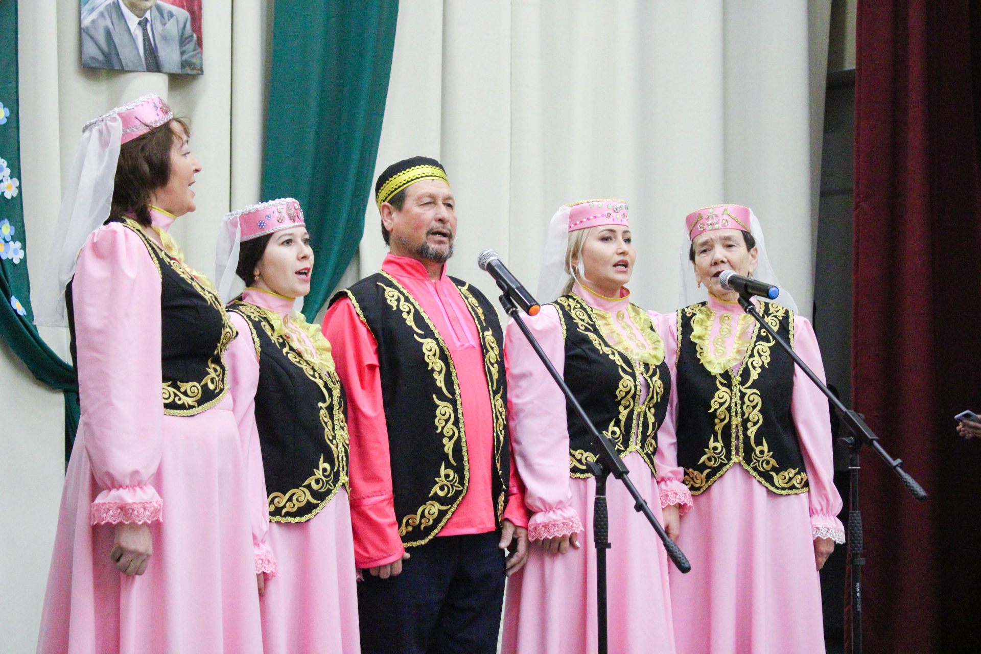 Татарстанның беренче Президенты, якташыбыз Минтимер Шәймиевнең 85 яше уңаеннан туган авылы Әнәктә тантаналы кичә узды