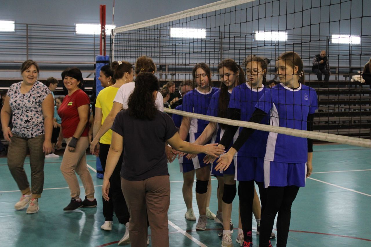 Хатын-кызлар арасында узган волейбол ярышында җыелма команда I урынга лаек булды