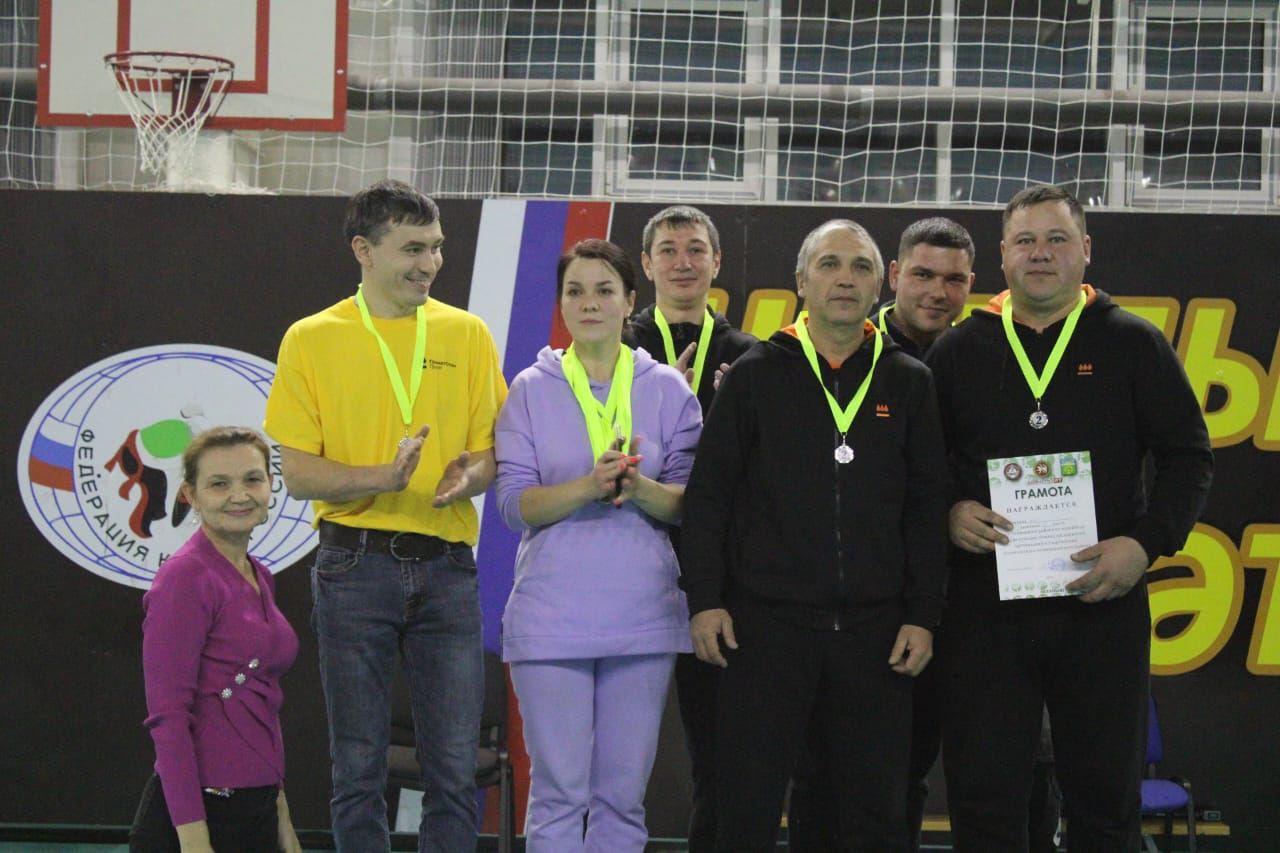 Район җитәкчеләренең волейбол командасы район турниры чемпионы