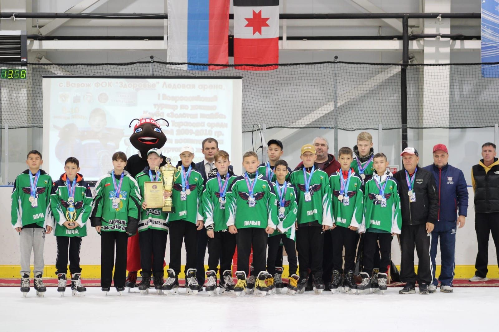 «Лачын» хоккейчылары Удмуртиядә узган Бөтенроссия турнирында көмеш медальгә лаек булды