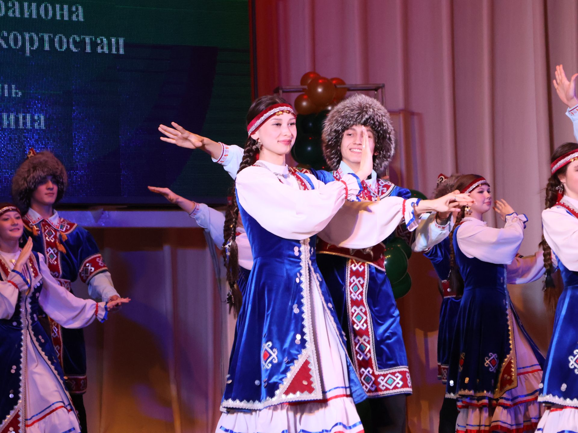 Һөнәр үрләренә менгәндә!