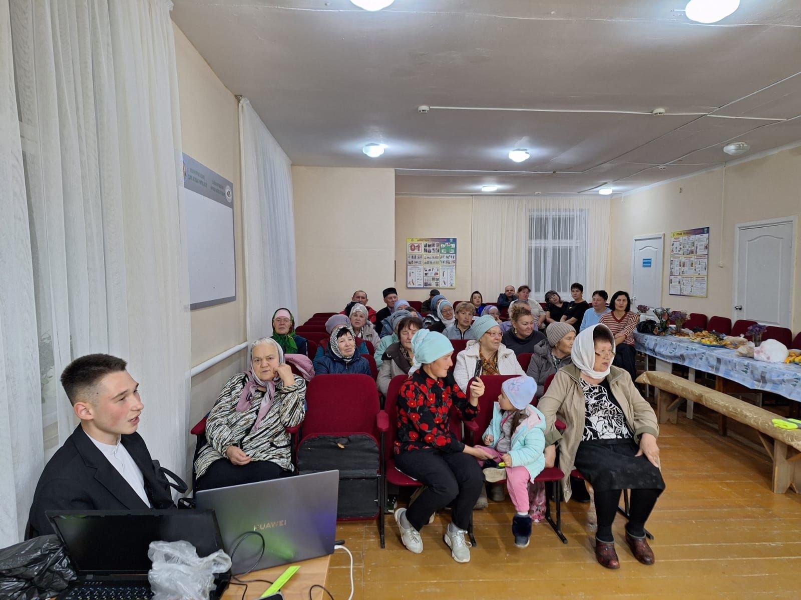 Актанышбаш авылында өлкәннәр өчен җылы очрашу кичәсе узды