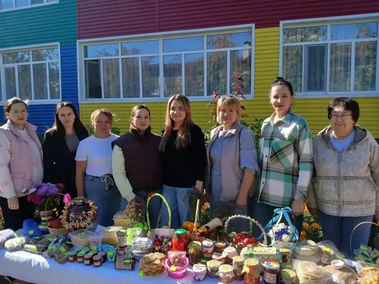 «Ромашка»да бәйрәм рухлы көзге ярминкә