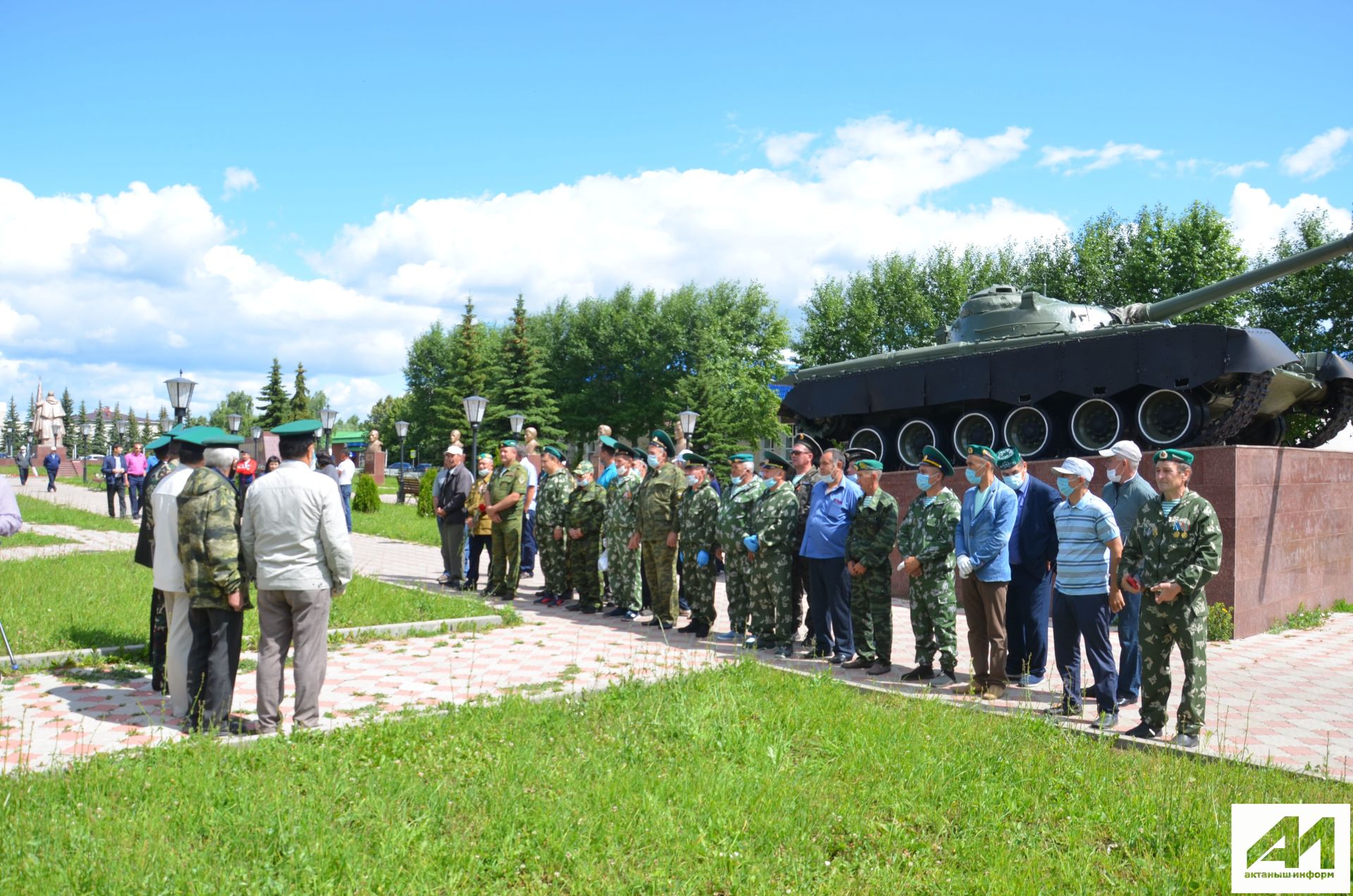 Чик сакчылары һәйкәл ачылу тантанасын билгеләп уздылар