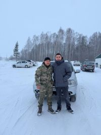 «Чишмә» ҖЧҖ директоры махсус хәрби операциядәге авылдашына автомобиль бүләк итте