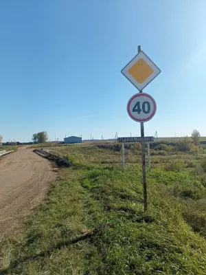 Тыңламас авылында юл билгеләре төзекләндерелә