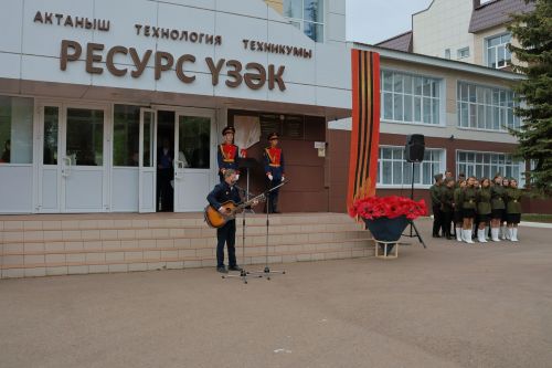 Махсус хәрби операциядә һәлак булган якташыбыз Раил Надриев- батырлык һәм горурлык үрнәге (фото һәм видео)