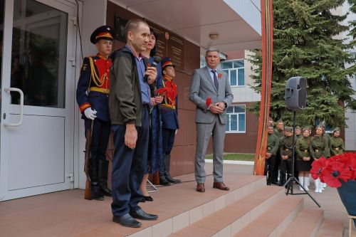 Махсус хәрби операциядә һәлак булган якташыбыз Раил Надриев- батырлык һәм горурлык үрнәге (фото һәм видео)