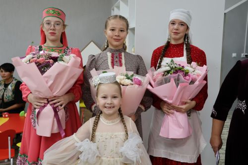 Яңа Әлемдә «Алма» милли агарту үзәге ачылды