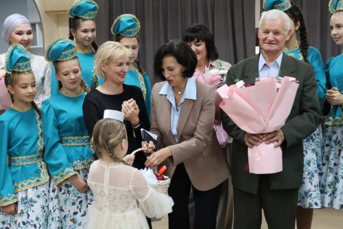 Яңа Әлемдә «Алма» милли агарту үзәге ачылды