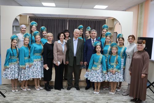 Яңа Әлемдә «Алма» милли агарту үзәге ачылды