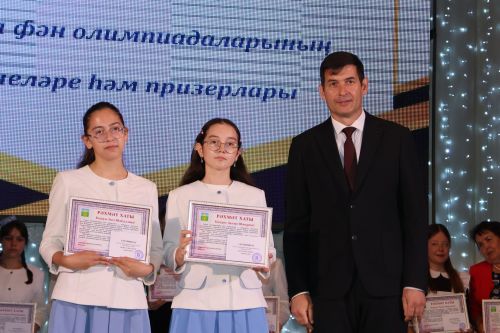 Илшат Вахитов: «Укучының уңышы – укытучының йөрәгенә май булып ята»
