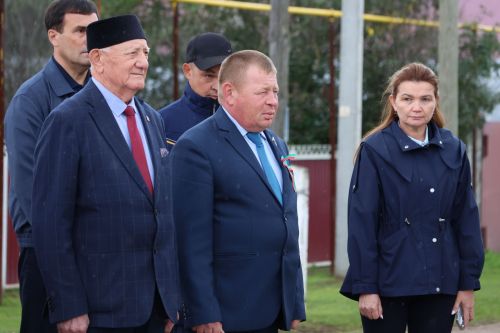 Татарстан көнендә Иске Байсарга бүләк – яңа социаль объект