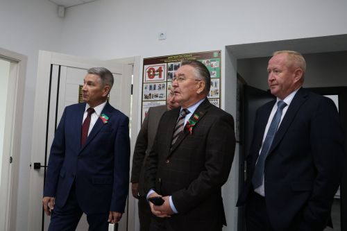 Татарстан көнендә Иске Байсарга бүләк – яңа социаль объект