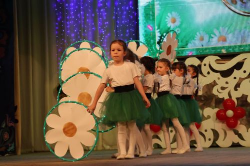 "Йолдызлык"та нәни йолдызчыклар кабынды!(БАРЛЫК ФОТОЛАР, БИК КҮП ФОТОРӘСЕМНӘР)