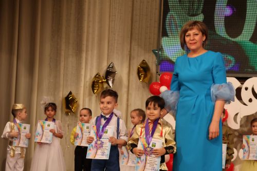 "Йолдызлык"та нәни йолдызчыклар кабынды!(БАРЛЫК ФОТОЛАР, БИК КҮП ФОТОРӘСЕМНӘР)