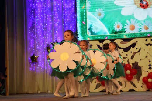 "Йолдызлык"та нәни йолдызчыклар кабынды!(БАРЛЫК ФОТОЛАР, БИК КҮП ФОТОРӘСЕМНӘР)