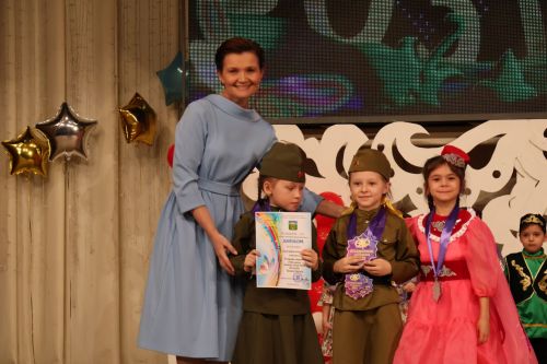 "Йолдызлык"та нәни йолдызчыклар кабынды!(БАРЛЫК ФОТОЛАР, БИК КҮП ФОТОРӘСЕМНӘР)