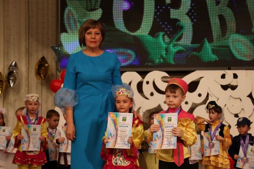 "Йолдызлык"та нәни йолдызчыклар кабынды!(БАРЛЫК ФОТОЛАР, БИК КҮП ФОТОРӘСЕМНӘР)