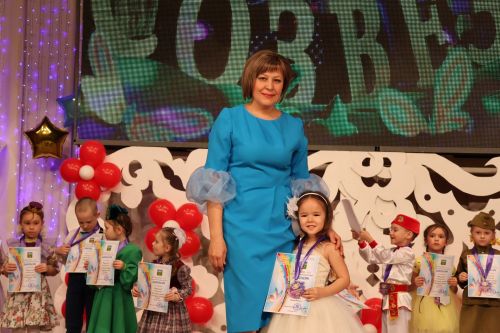 "Йолдызлык"та нәни йолдызчыклар кабынды!(БАРЛЫК ФОТОЛАР, БИК КҮП ФОТОРӘСЕМНӘР)