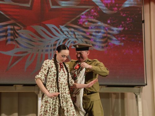 Туган яктан Җиңү хакына: Актаныш җитәкчеләре катнашкан хәйрия концертында 171 мең 200 сум акча җыелды