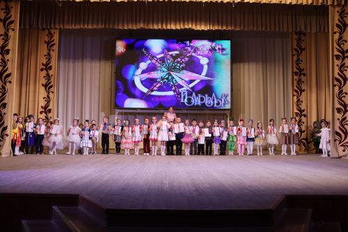 Актаныш күгендә яңа йолдызлар: "Йолдызлык-2026" эстрада фестивале Гала-концертыннан безнең репортаж