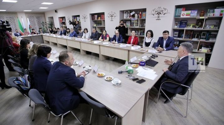 Бурганов: Соответствующие выводы по ситуации с учениями МВД со школьниками сделаны