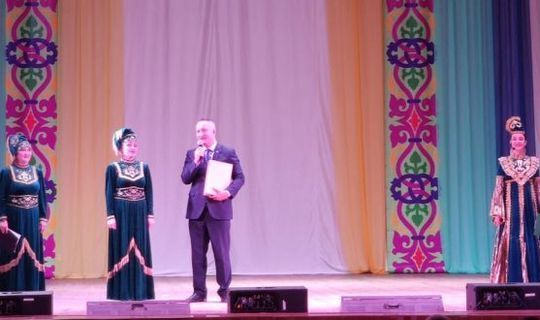 Омск шәһәрендә Татарстанның «Агыйдел» җыр һәм бию ансамбле концерты булды