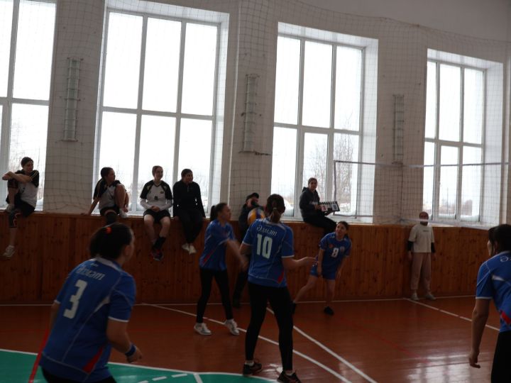 Матур традиция: Татар Суыксу җирлегендә волейбол турниры(фоторепортаж)