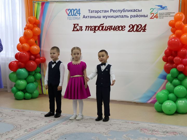Ел тәрбиячесе-2024: «Алтынчәч» балалар бакчасында республикакүләм һөнәри бәйгенең зона этабы уза