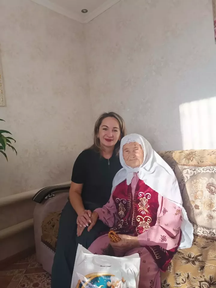 Иске Богады авылында яшәүче тыл ветераны Дәтҗина Хәлимованың туган көне