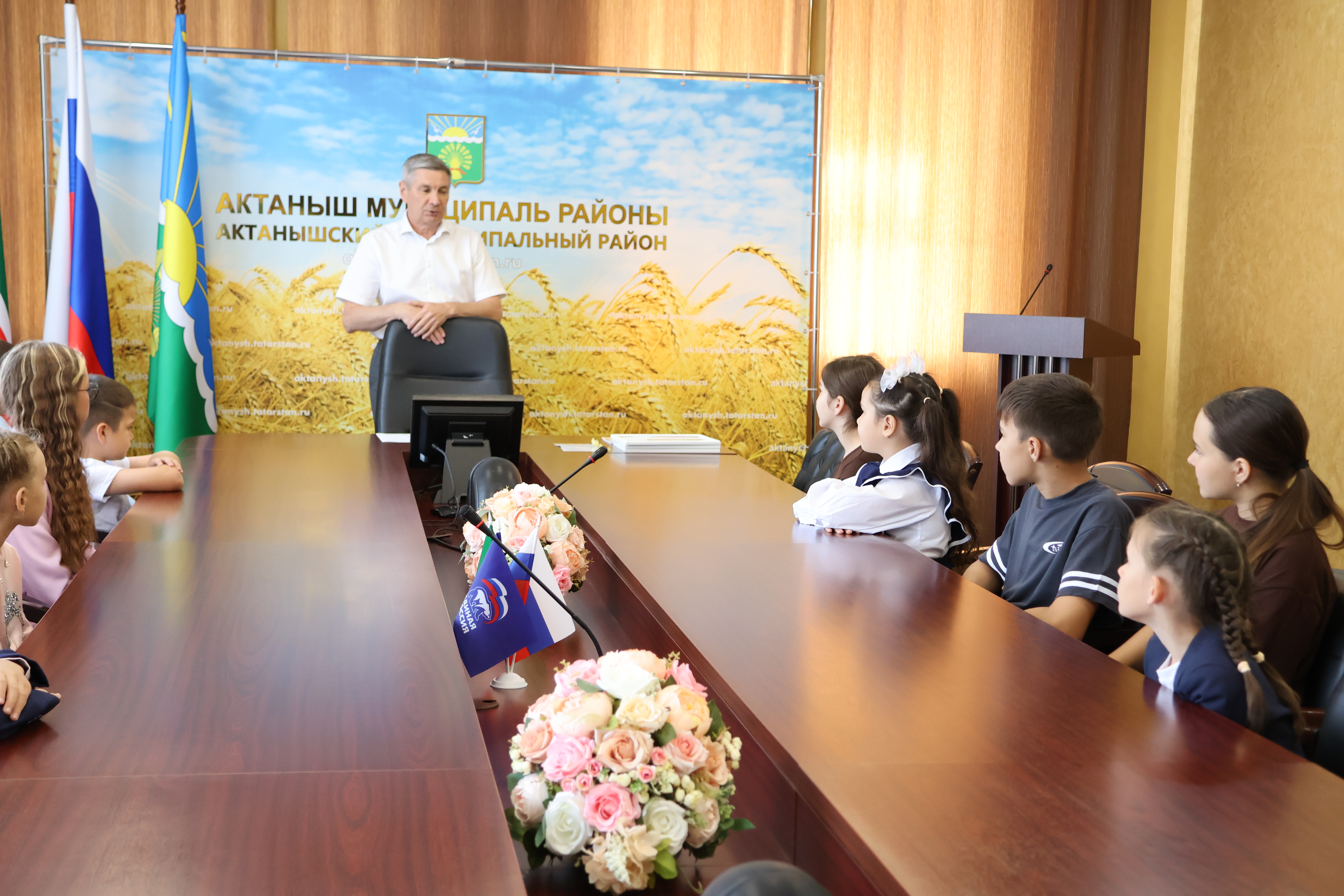 Иҗатта — Ватанга мәхәббәт