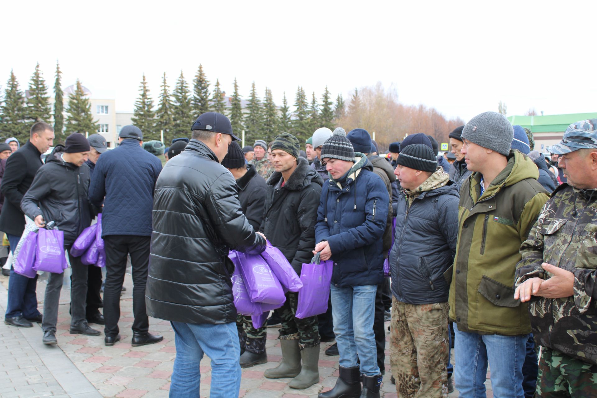 Бүген Актаныш районыннан 33 ир-егет хәрби хәрәкәткә мобилизацияләнде