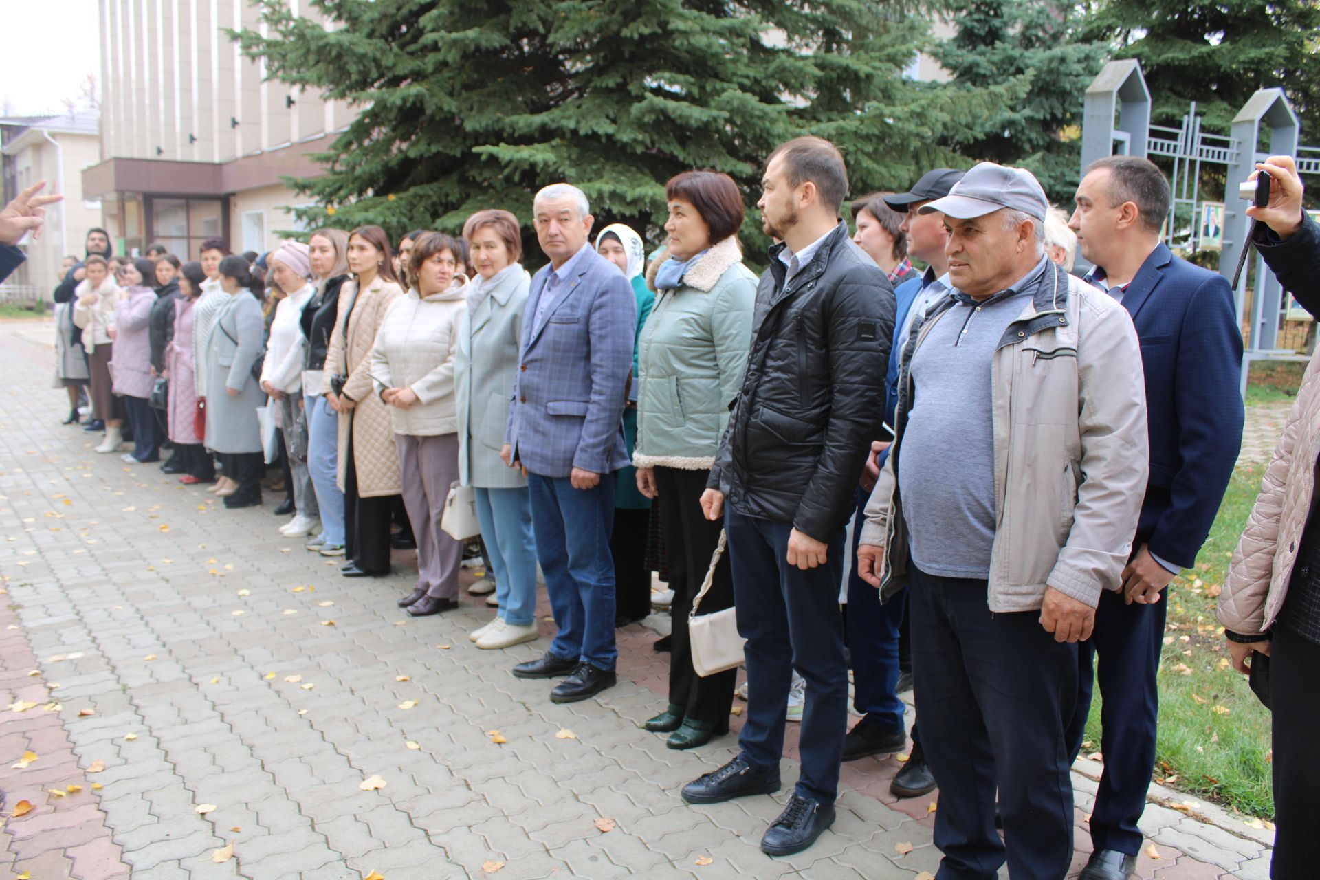 Төшке аш алдыннан хакимияттә эшләүчеләрне эвакуацияләделәр