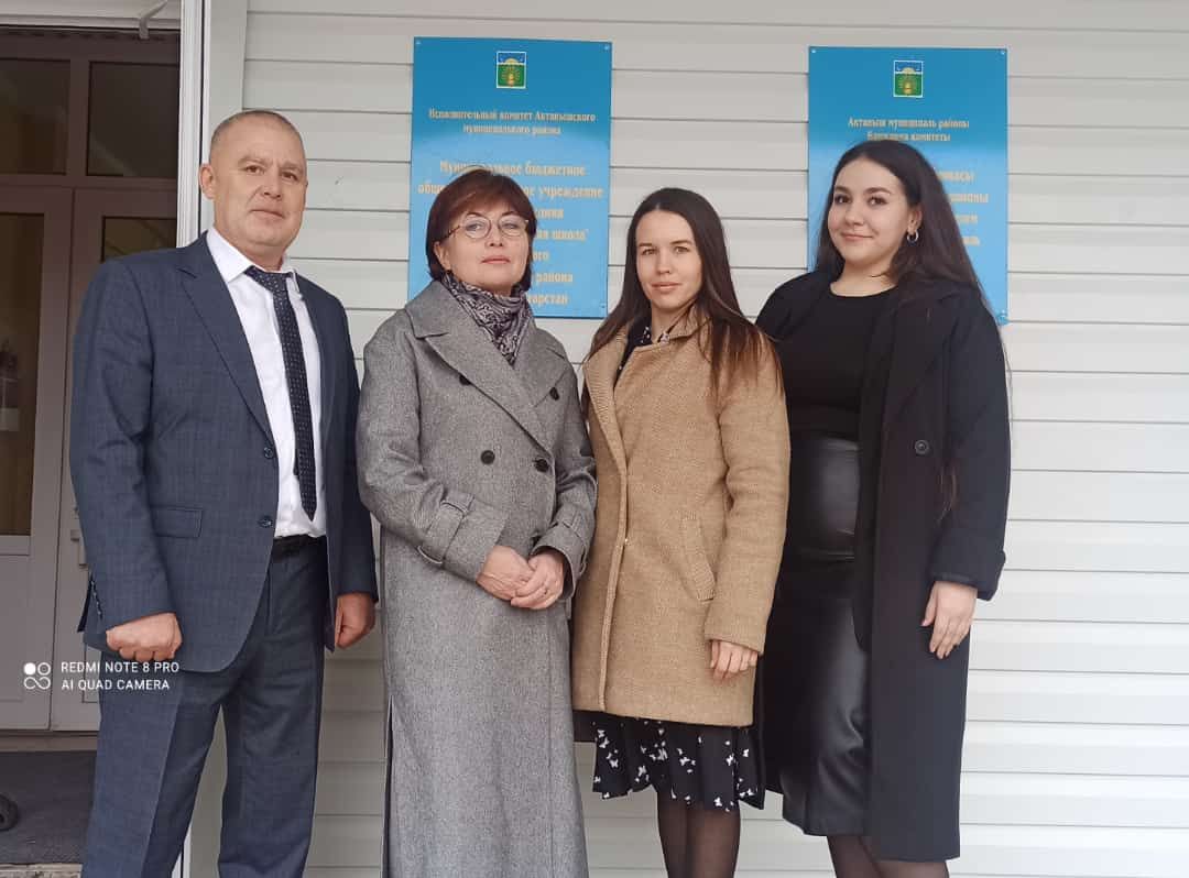 Киров мәктәбендә Казан дәүләт аграр университеты укытучылары дәрес бирде