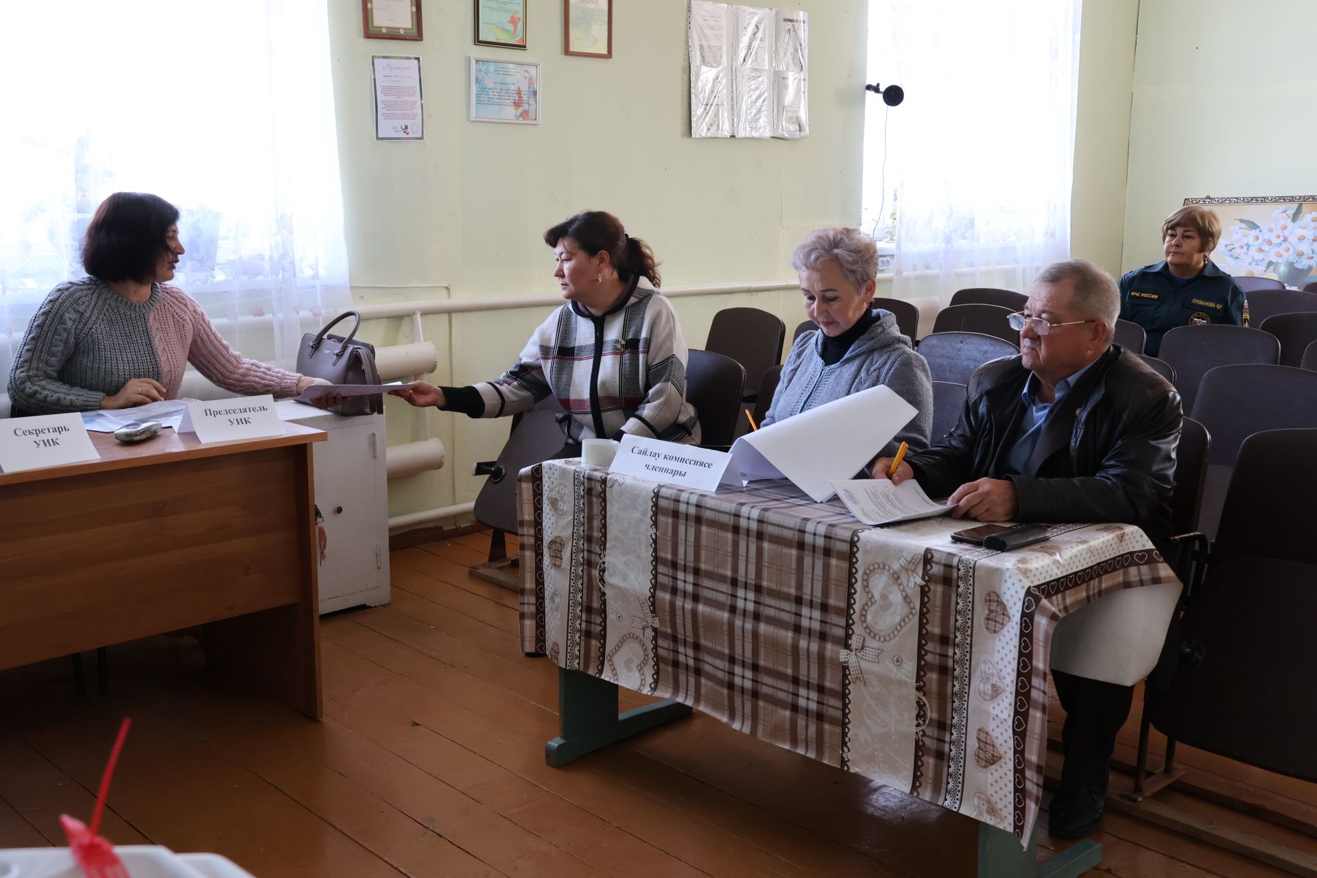 Бүген Актаныш муниципаль районындагы 7 округка депутатлар сайлана (фотолар)