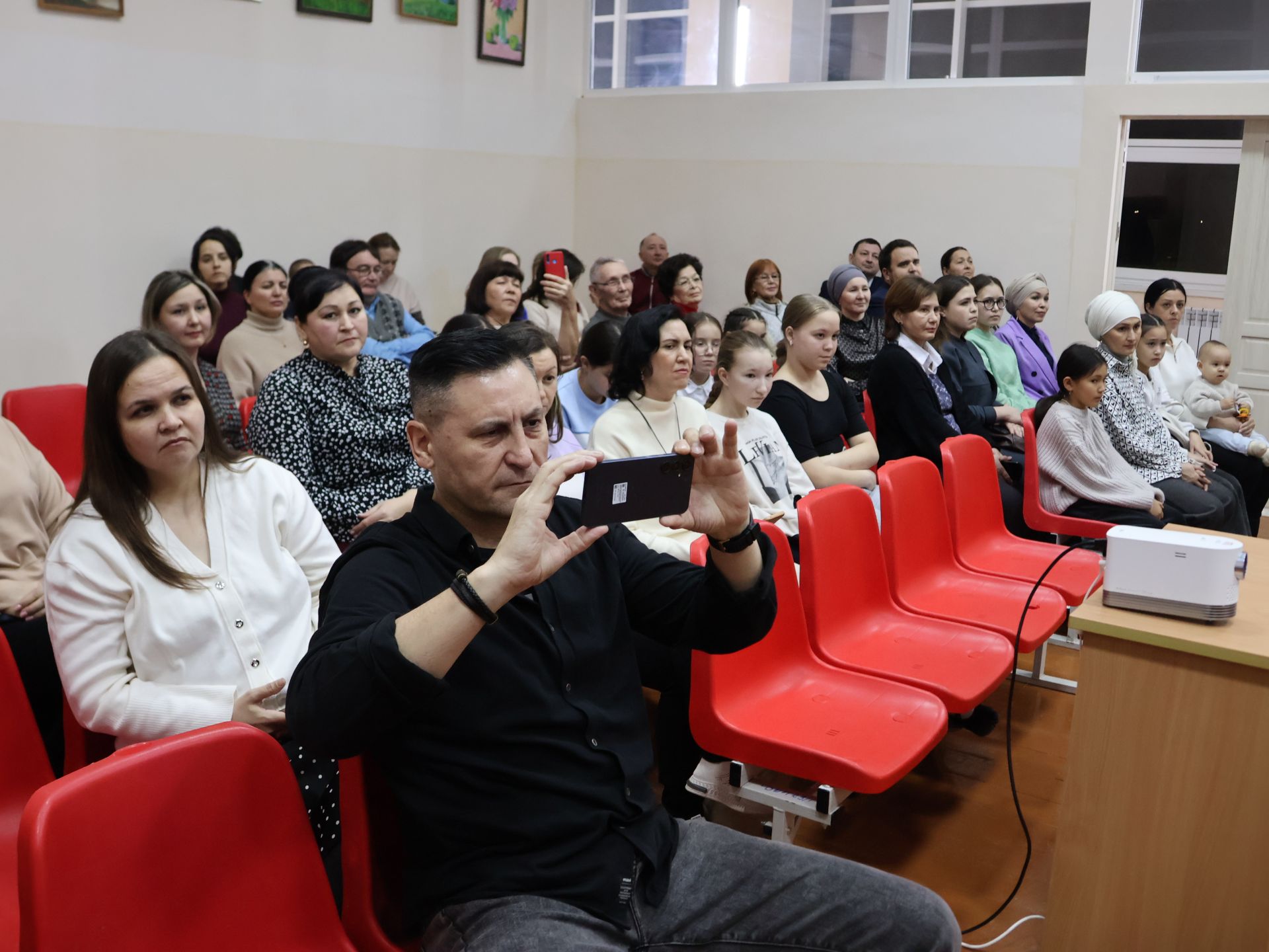 Яңа елга музыкаль бүләк: Актаныш балалар сәнгать мәктәбенең «Виртуоз» пианистлар классы концерты