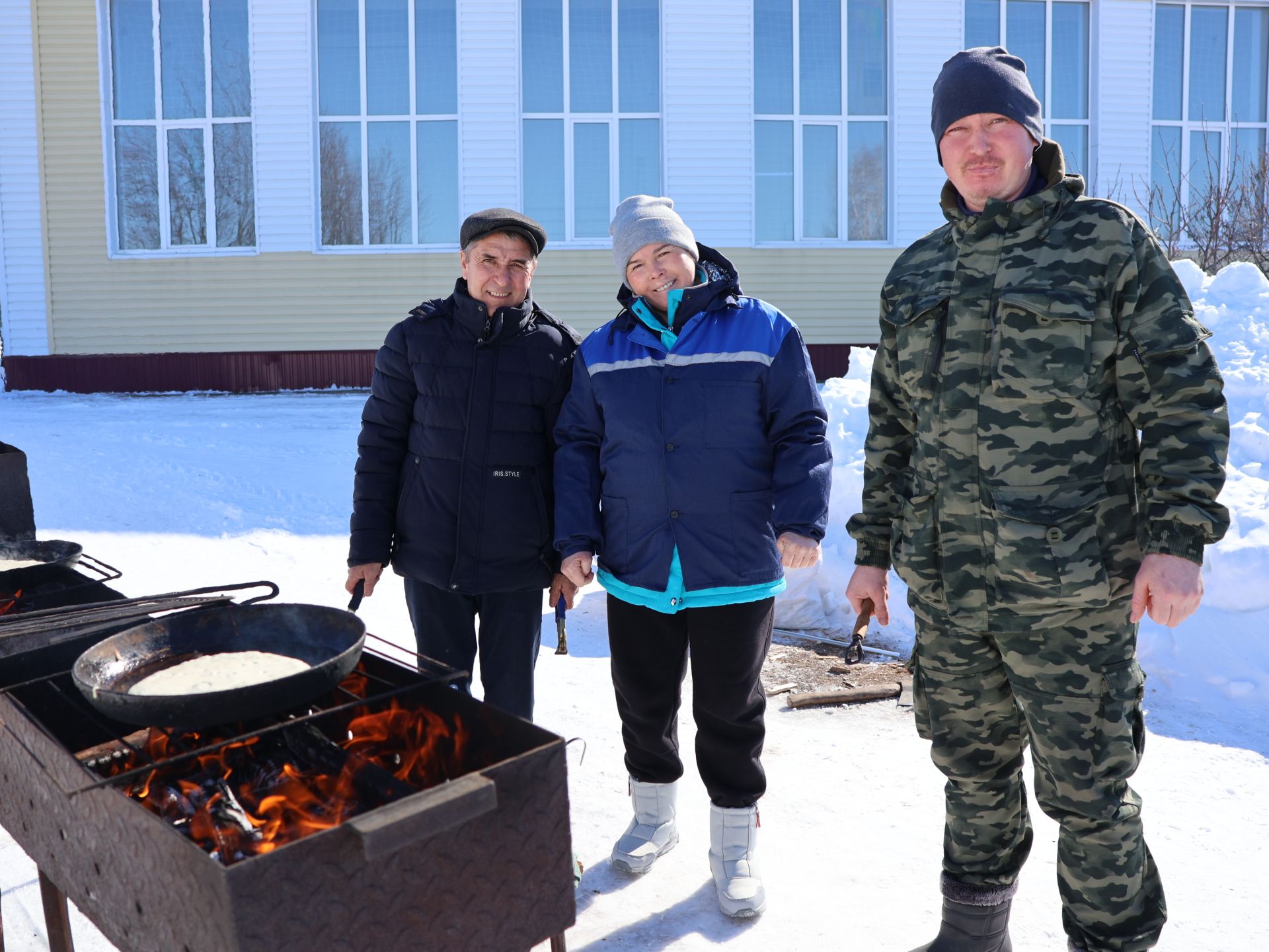 Мари Суыксуы авылы халкы Уярня бәйрәмендә кышны озатып язны каршы алды