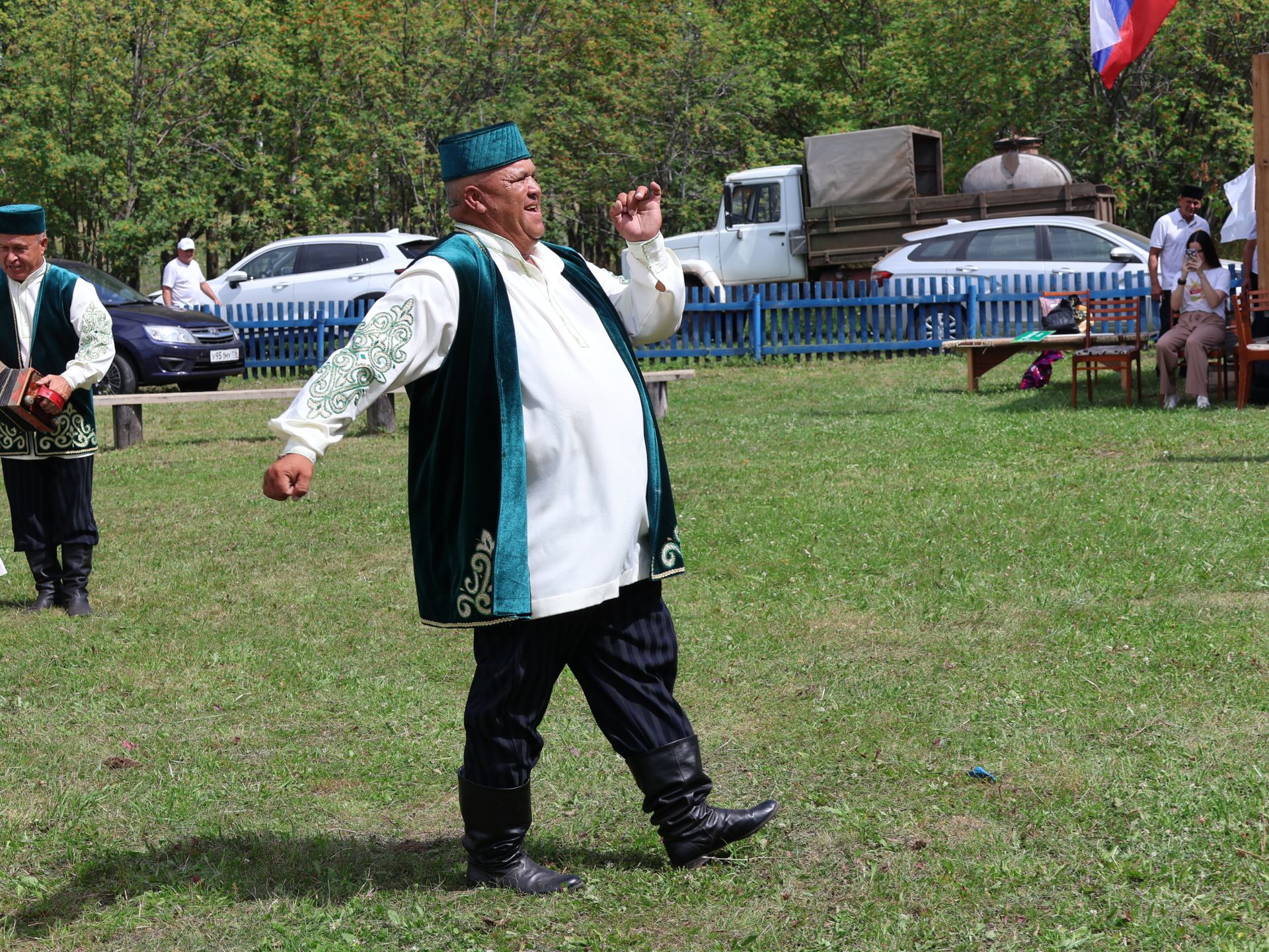 Яшәсен гармун, тальян моңнары: Иске Сәфәрдә төбәкара гармунчылар фестивале уза