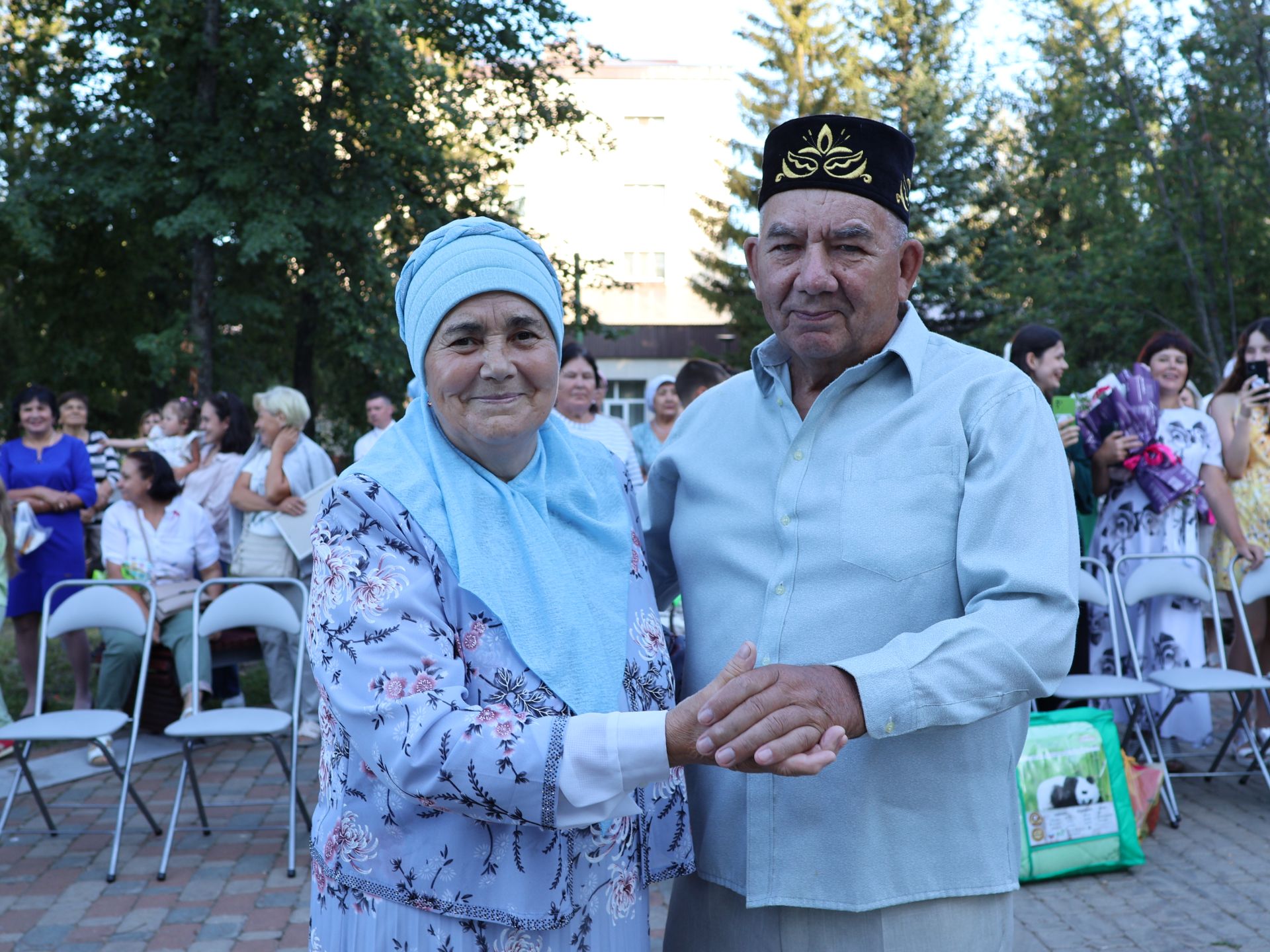 Без әле дә бергә, без әле дә матур: Бүген Актанышта Гаилә, мәхәббәт һәм тугрылык көнендә үрнәк парларны хөрмәтләделәр