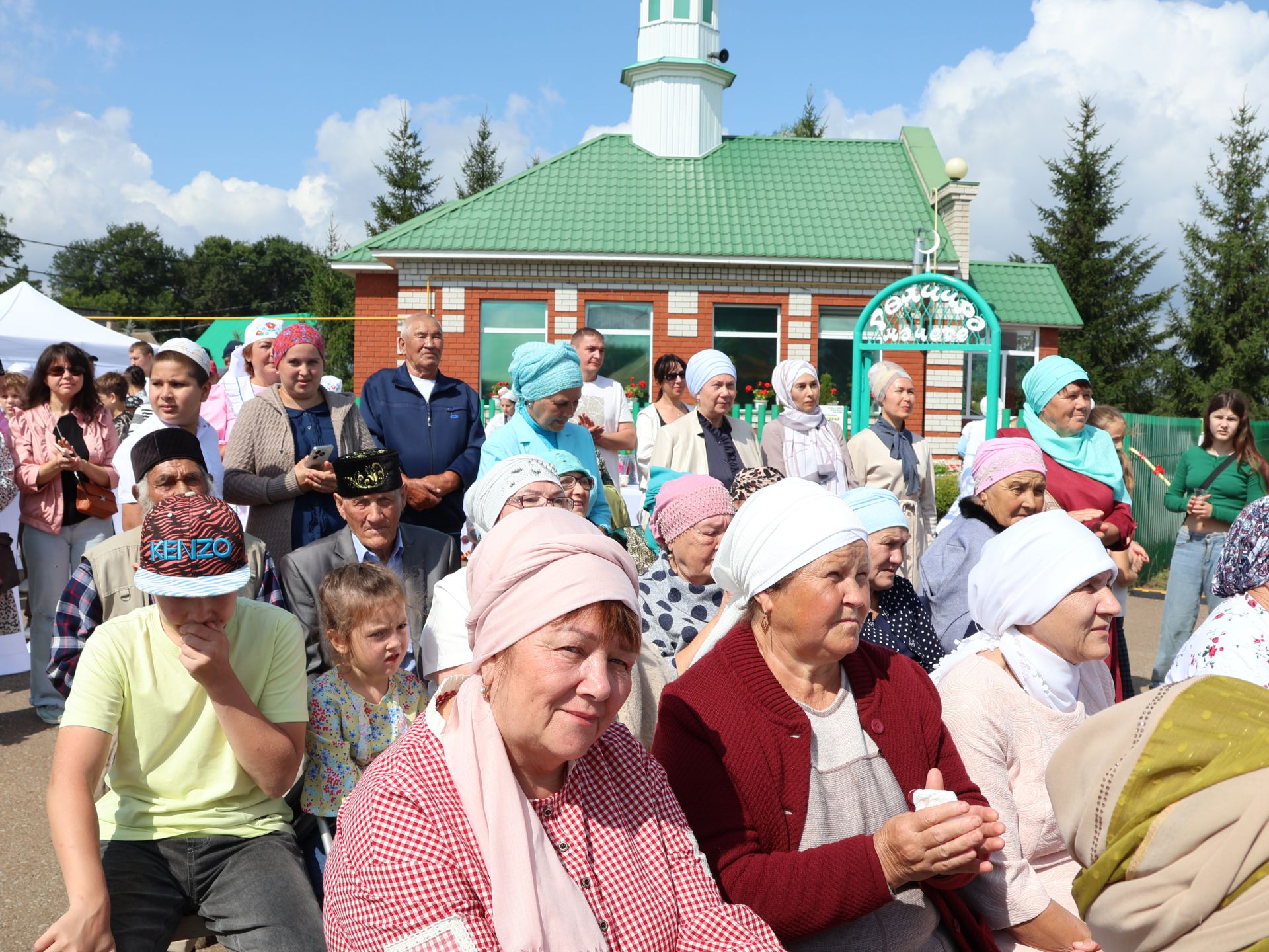 Колында «Гөлчирә» мәчетен төзеткән Альберт Мостафин: 20 ел буена мәчетебездән азан тавышы өзелмәде, киләчәктә дә шулай булсын!