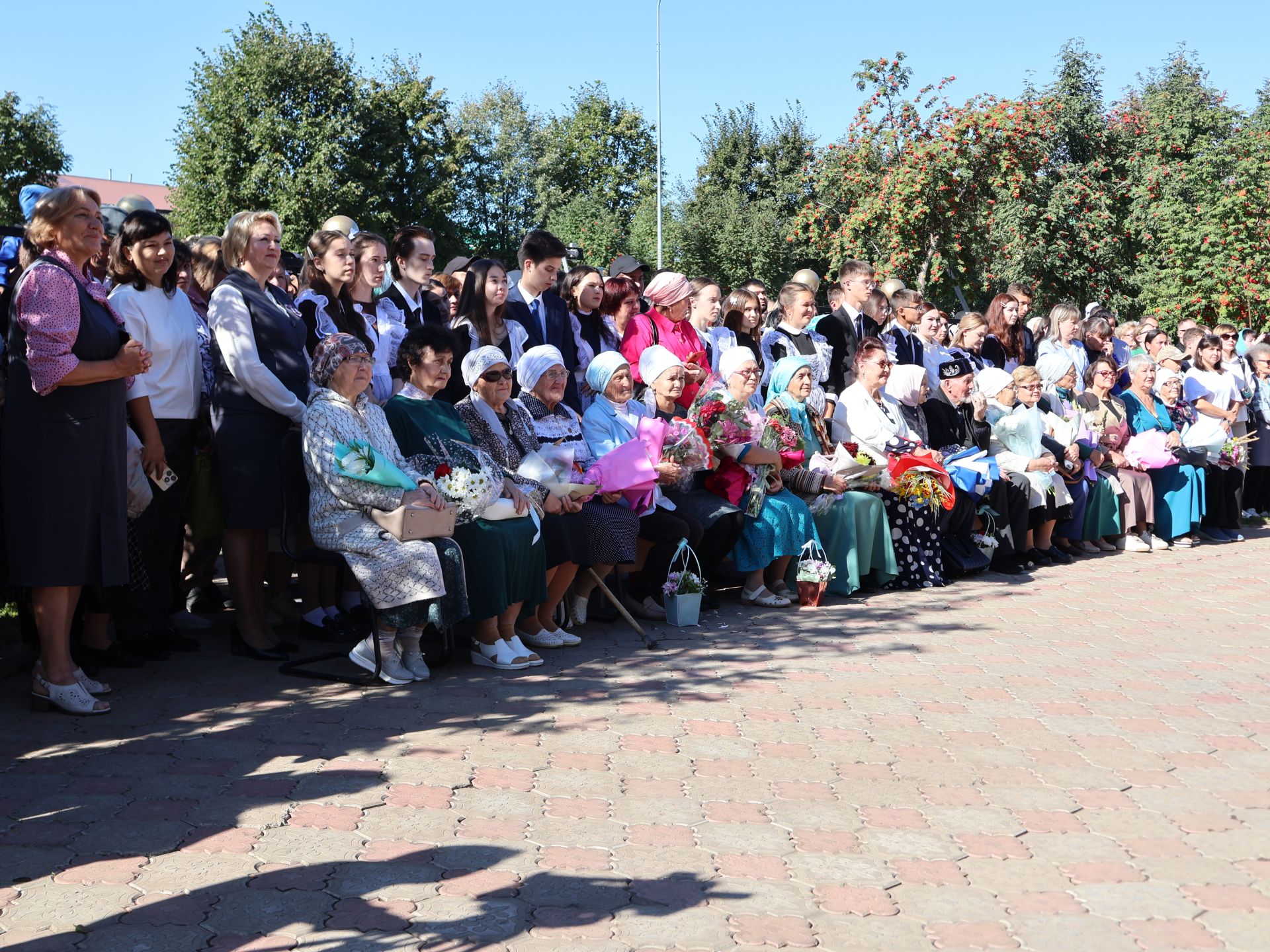 Яңартылган Актанышның беренче мәктәбендә Белем бәйрәме: Яңа уку елы котлы булсын!