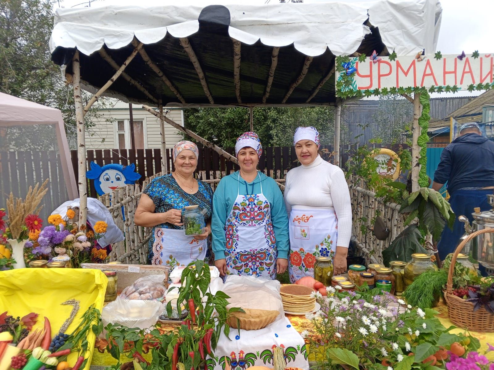 Кировтагы көзге ярминкәдән кергән акчаларның бер өлеше махсус хәрби операциядәге егетләргә ярдәм әзерләүгә тотылачак