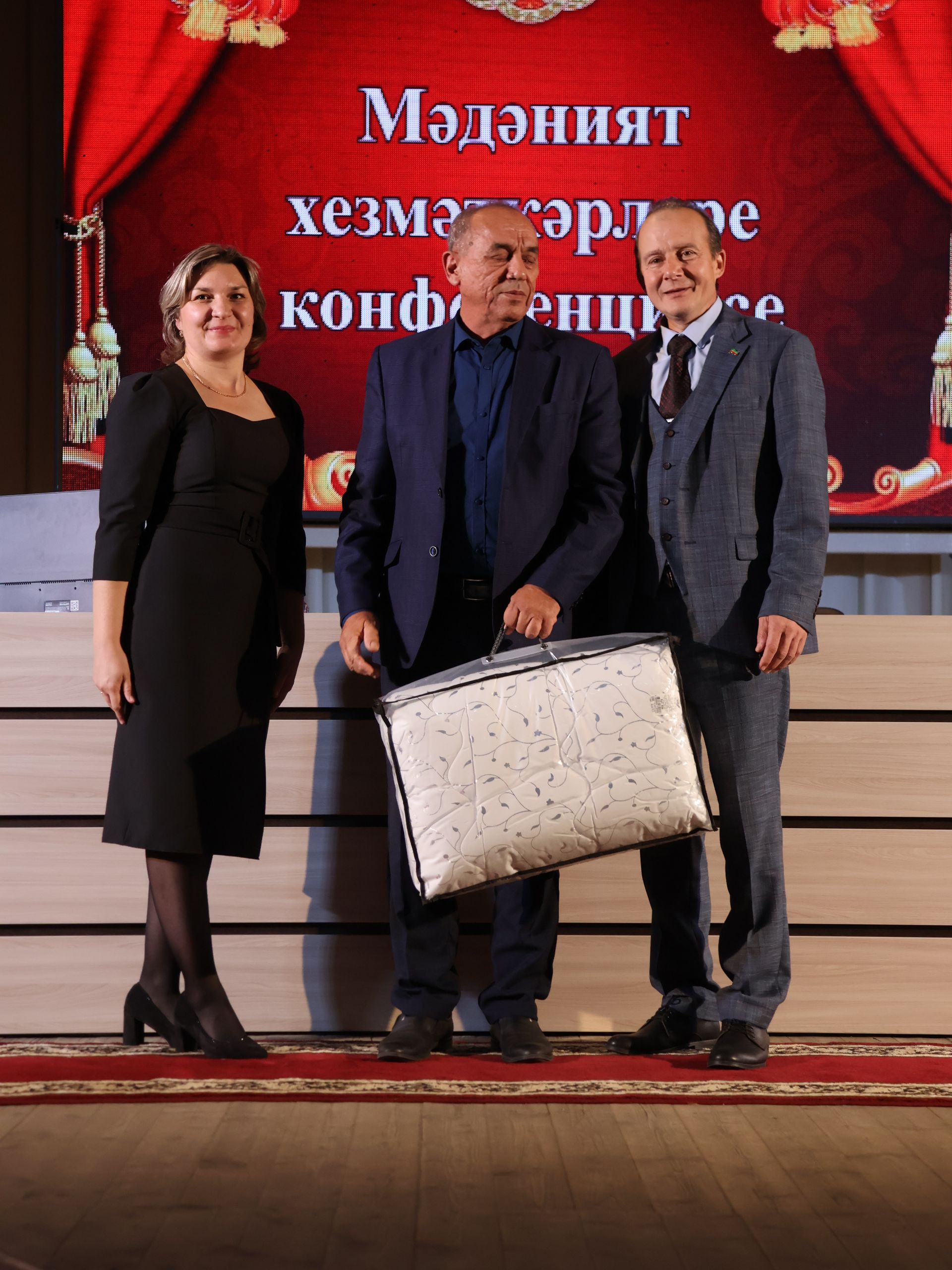 Районыбызның алтын фонды: Алдынгы мәдәният хезмәткәрләрен бүләкләү тантанасыннан безнең исемлек